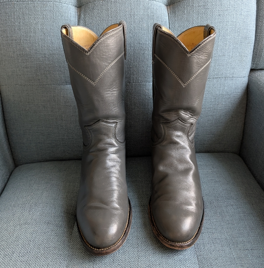 Justin Boots Western Cowboy Men’s 8.5 Gray Leather Pull-On Classic
